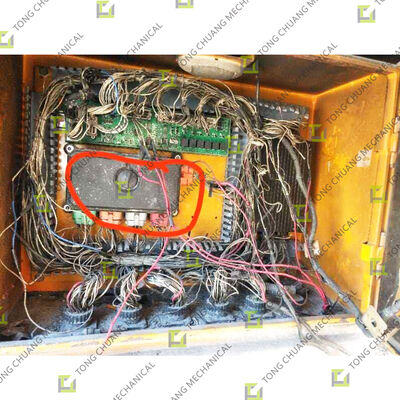 Central Power Distribution Box (Five-hole) Central Power Distribution Box，Central Electrical Box，Central Fuse Box，Main Wiring Box，Vehicle Power Distribution Unit，Central Electric Control Box